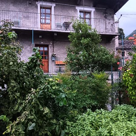 Bed and Breakfast La Casa Antica Pont-Saint-Martin Exteriér fotografie